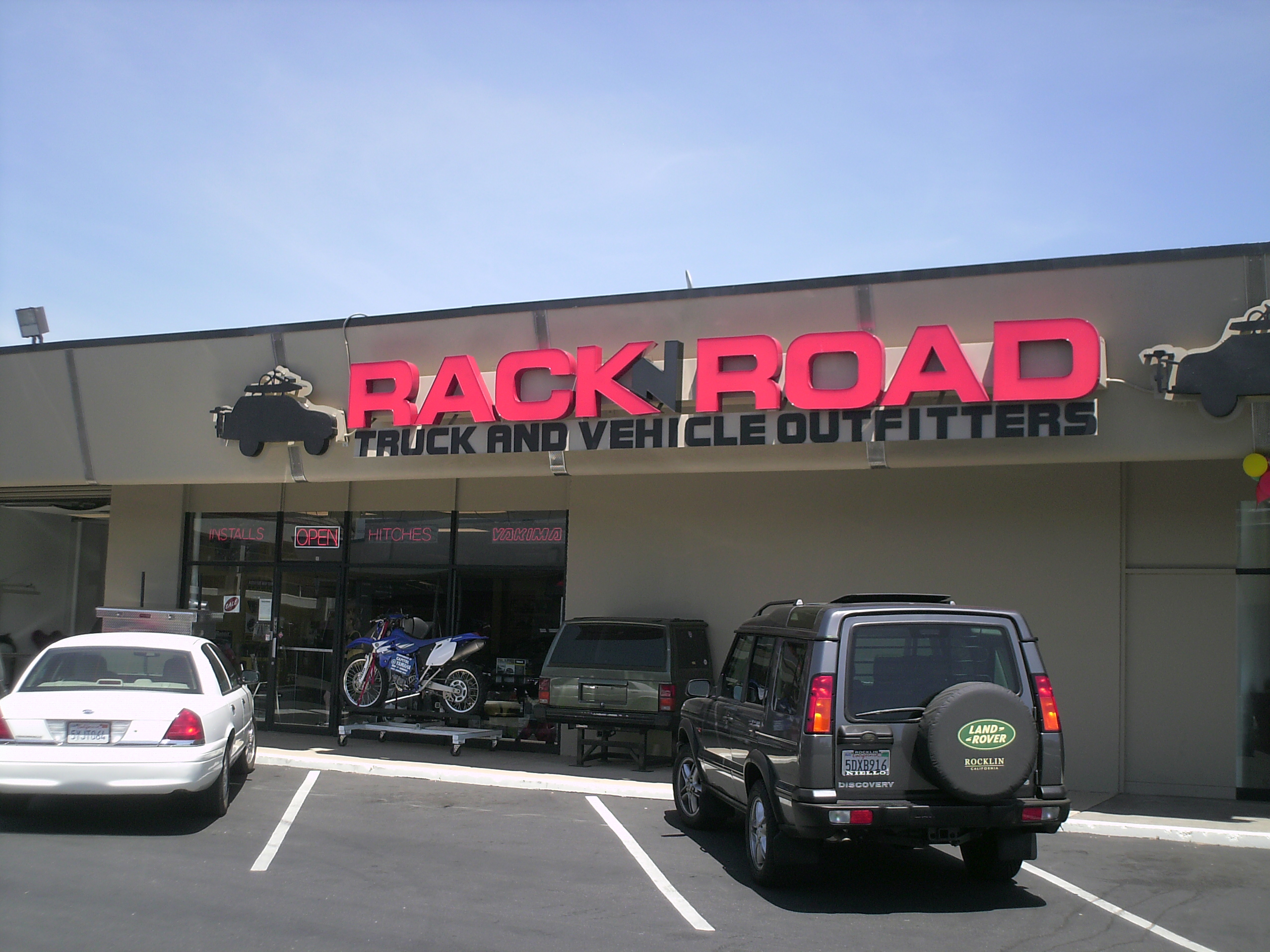 Information about "racknroad storefront.JPG" on rack n road